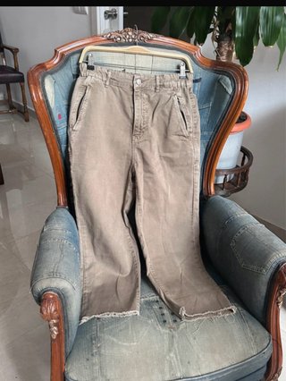 Camiseta O'Neill y Pantalón Zara de hombre.T.M