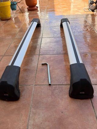 2 barras CRUZ Airo T-118 924-773 de Aluminio