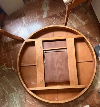 Mesa redonda madera y 6 sillas