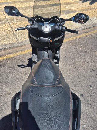 Yamaha X-MAX 125 Gris