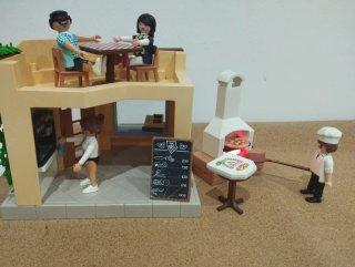 Pizzería Playmobil con figuras y accesorios