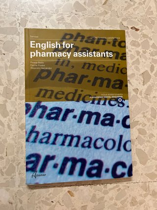Lote de libros 2.º Farmacia y Parafarmacia