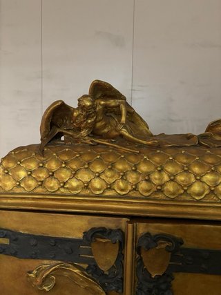 Mueble Madera Decorativo Dorado y Negro