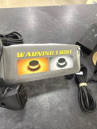 Luz emergencia coche/camión mechero 50W