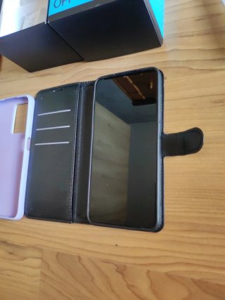 OPPO A57s - Negro y Morado