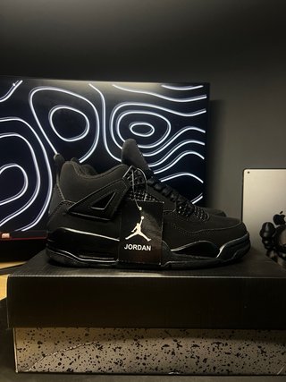 Jordan 4 Black Cat