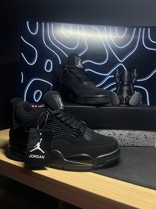 Jordan 4 Black Cat
