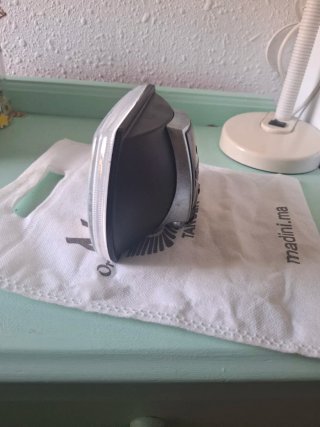 Faros de coche. Faesa Kinby