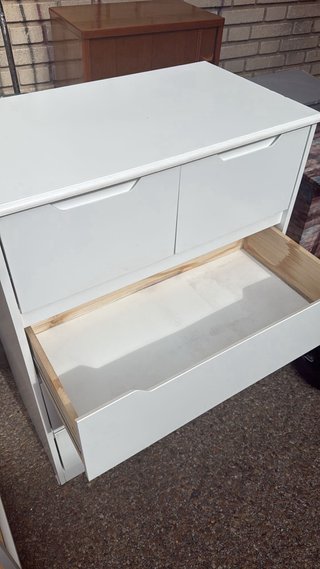 Cajonera blanca moderna