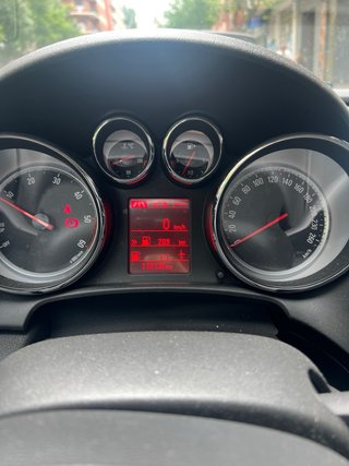 Opel Astra 2014