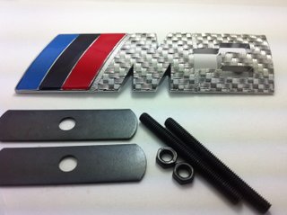 LOGO EMBLEMA PARRILLA BMW M3 CARBONO PLATA