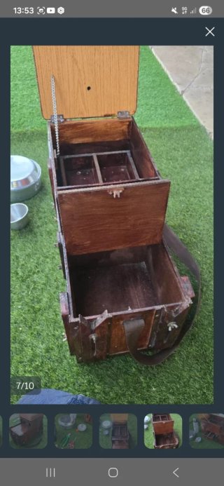 Caja de pesca con caña y accesorios