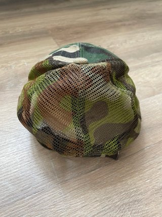 Gorra camuflaje con malla