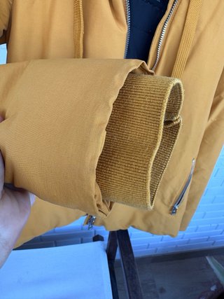 Chaqueta Zara Amarilla con Capucha y Pelo