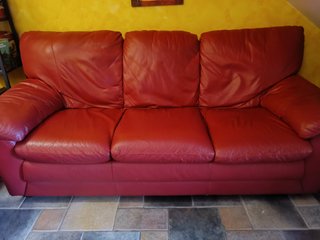 Divano 3 posti in pelle rossa