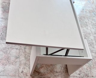 Mesa centro elevable blanca - muy práctica