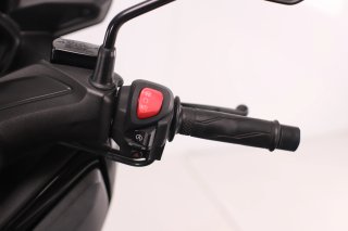 YAMAHA X-Max 125 2024