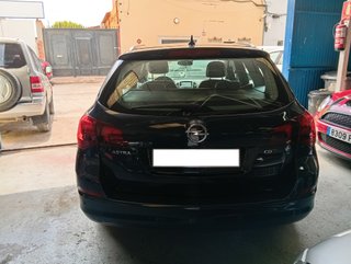 Opel Astra 2012