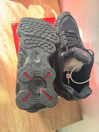 Nike Shox Negras