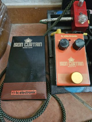 TC Electronic Iron Curtain Noise Gate Pedal