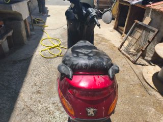 Peugeot Eliseo 50cc Maxi Scooter Roja ULTIMO PRECI
