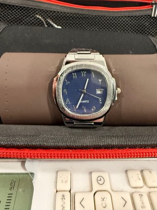 Reloj de hombre con esfera azul