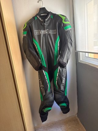 Mono Bela Rocket 1 Pieza Negro/Verde