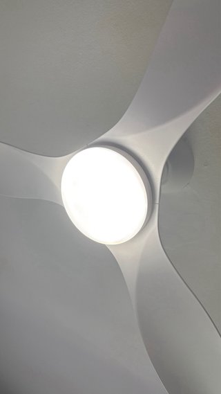 2 Ventiladores de techo con luz regulable