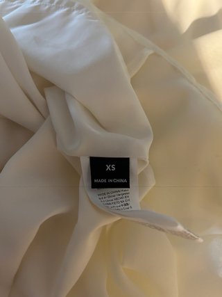 Blusa Beige Lazada Talla XS Sin Estrenar