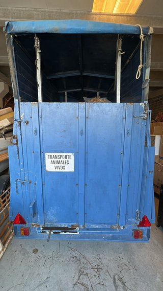 Remolque para un caballo/ganadero