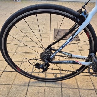 BICICLETA DE CARRETERA BH GLOBAL CONCEPT BLANCA