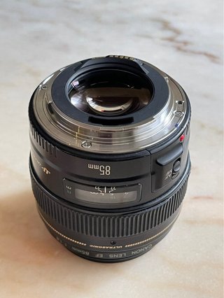 Canon EF 85mm f/1.8 USM Lente