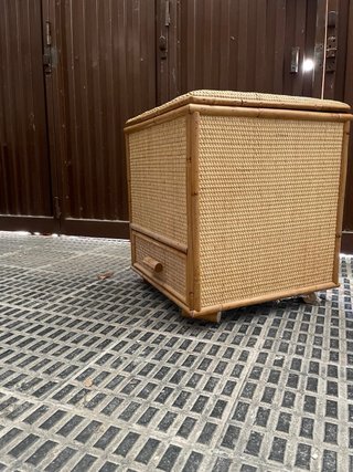 Baúl Asiento Mimbre con Cajón