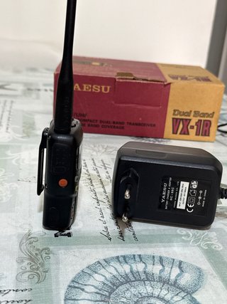 YAESU VX-1R VHF-UHF Transceptor Dual Band