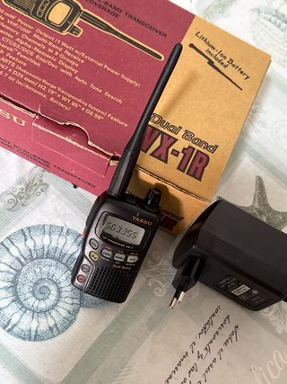 YAESU VX-1R VHF-UHF Transceptor Dual Band