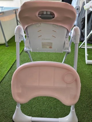 Trona infantil niña