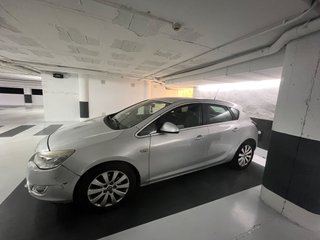 Opel Astra J 2012