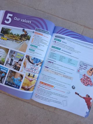 Synchronize 5 Students Book (Spain)