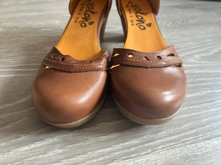 Yokono Zapatos Tacón Marrones