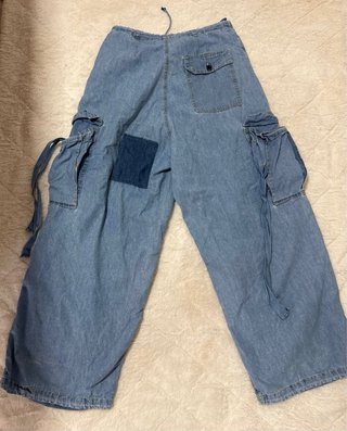 Pantalón vaquero cargo ancho