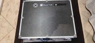 Traktor Kontrol Z1 y X1 DJ Controller
