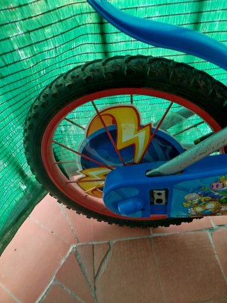 Bici infantil gris Super Things