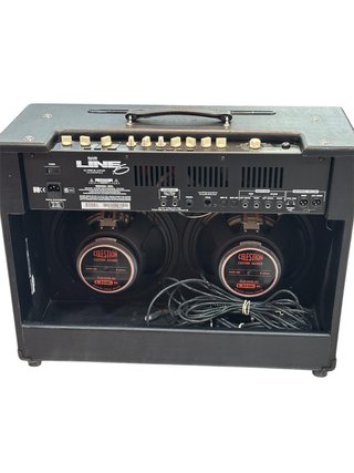 AMPLIFICADOR GUITARRA ELECTRICA LINE 6 FLEXTONE 3 250W 2 CONOS CON PEDALERA