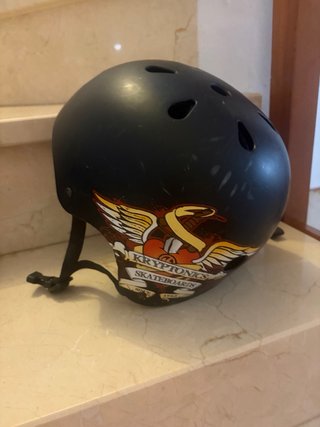 Casco Kryptonics Skateboards Negro
