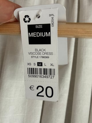 Vestido Dunnes Stores floral negro