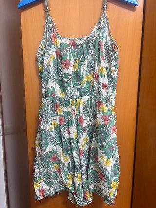 Mono corto floral verde y multicolor