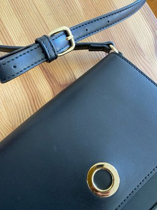 Bolso pequeño negro Pull&Bear