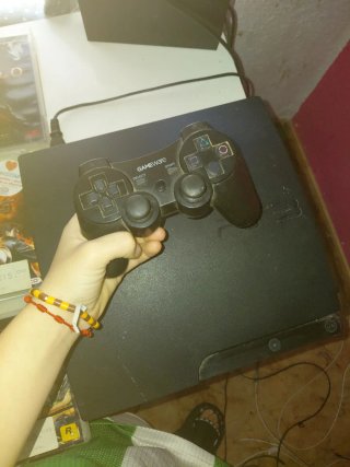 Consola PS3 Negra con Mando y 3 Juegos