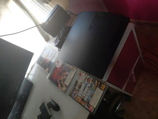 Consola PS3 Negra con Mando y 3 Juegos