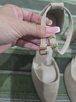 Zapatos tacón beige T42